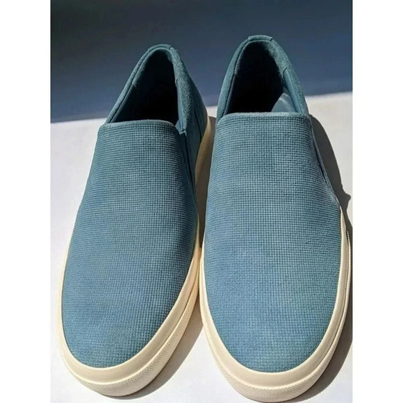 NWT Vince Fletcher Men\'s Slip On Sneakers Highwater Blue Suede Size 8 MSRP $200 main image 4